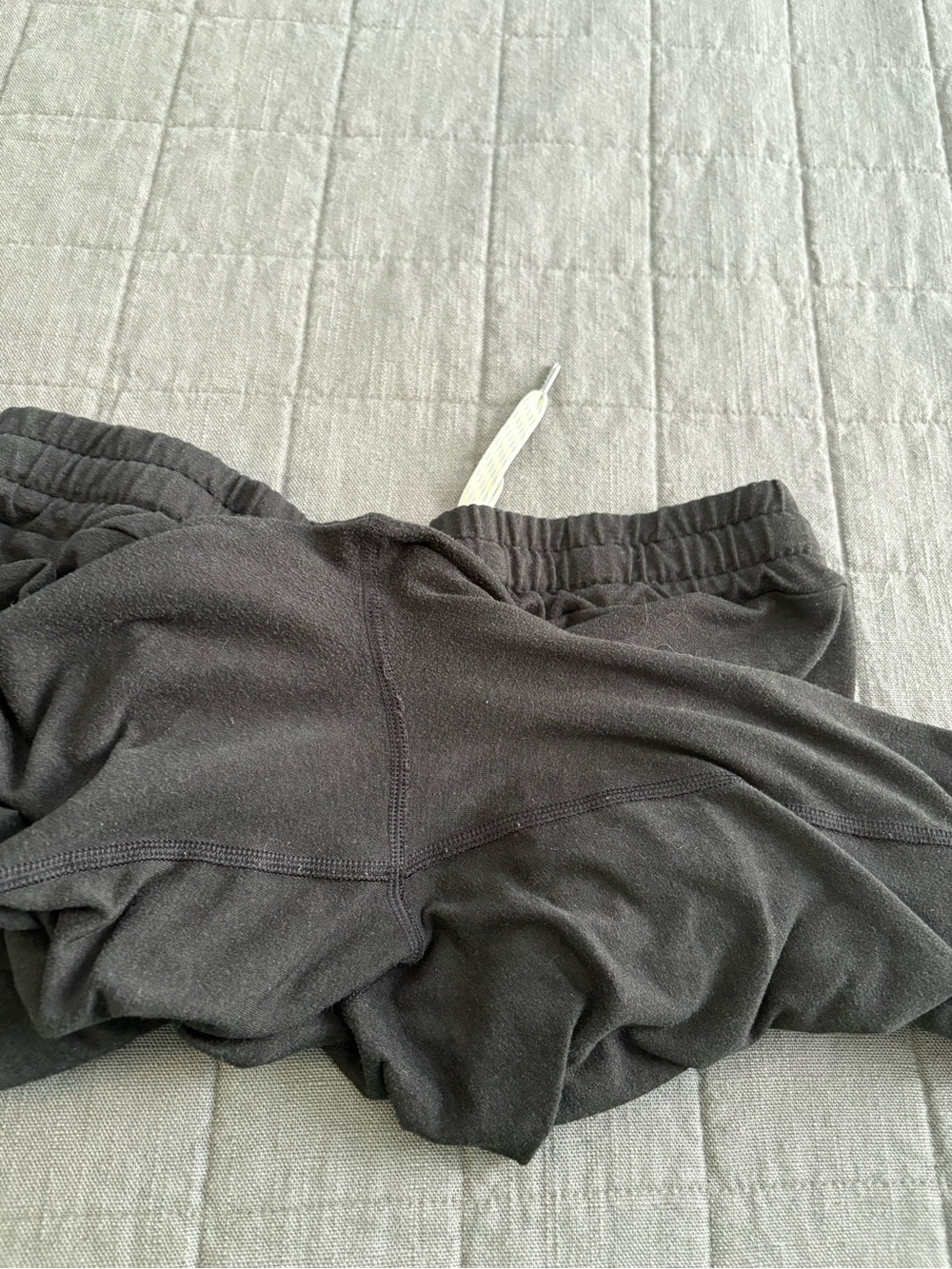 VUORI Women's Performance Joggers - Picture 7 of 8